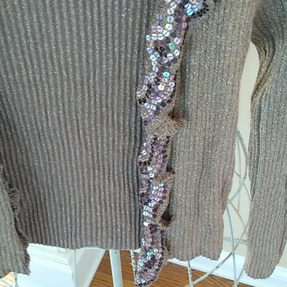 Claire.dk Cardigan Sweater - Picture 4 of 8